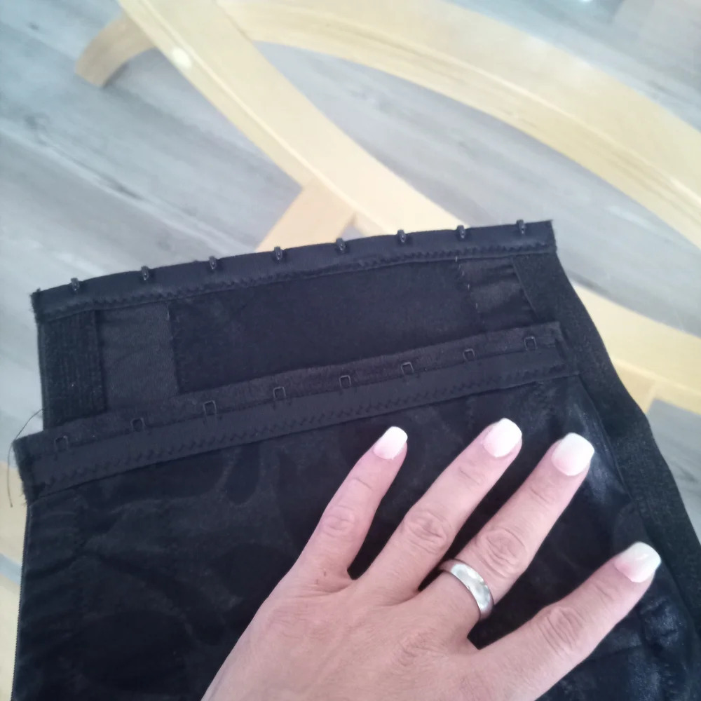 Vanity Fair Black Waist Trainer - Picture 4 of 5